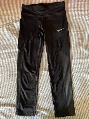 Nike Dri-FIT Mid-Rise Cropped Running Leggings